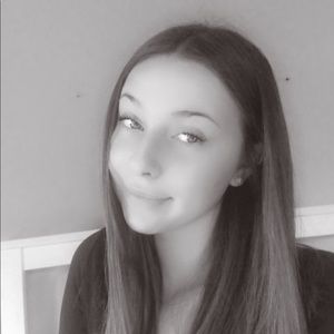 Meet your Posher, Daniella